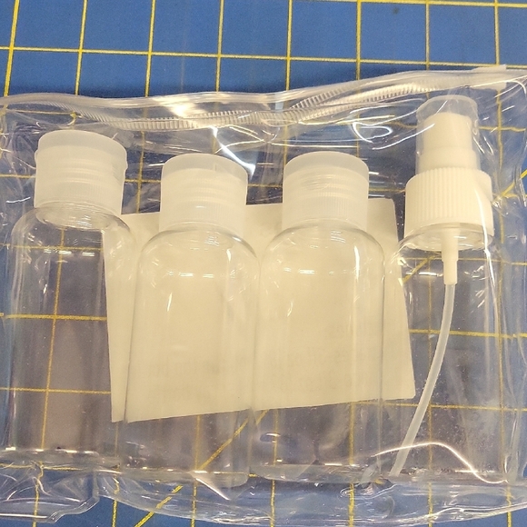 Clear Travel Bottle Set of 4 in Bag 3 fl oz Each New - Picture 1 of 2